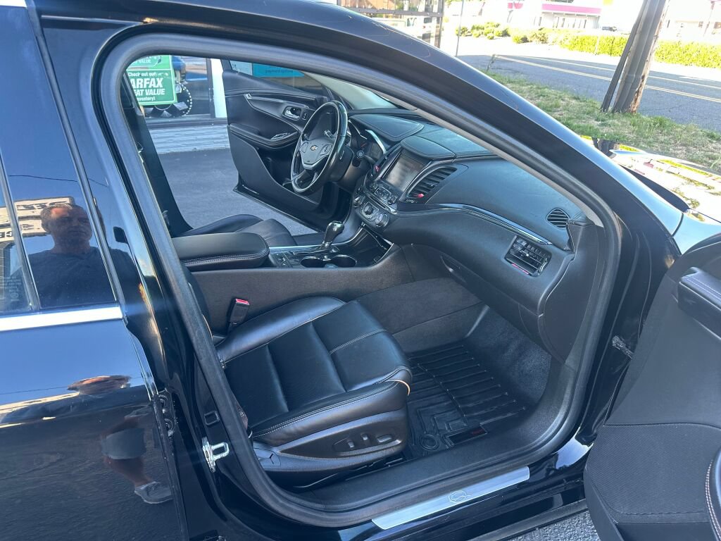 Used 2016 Chevrolet Impala LTZ FWD image 13