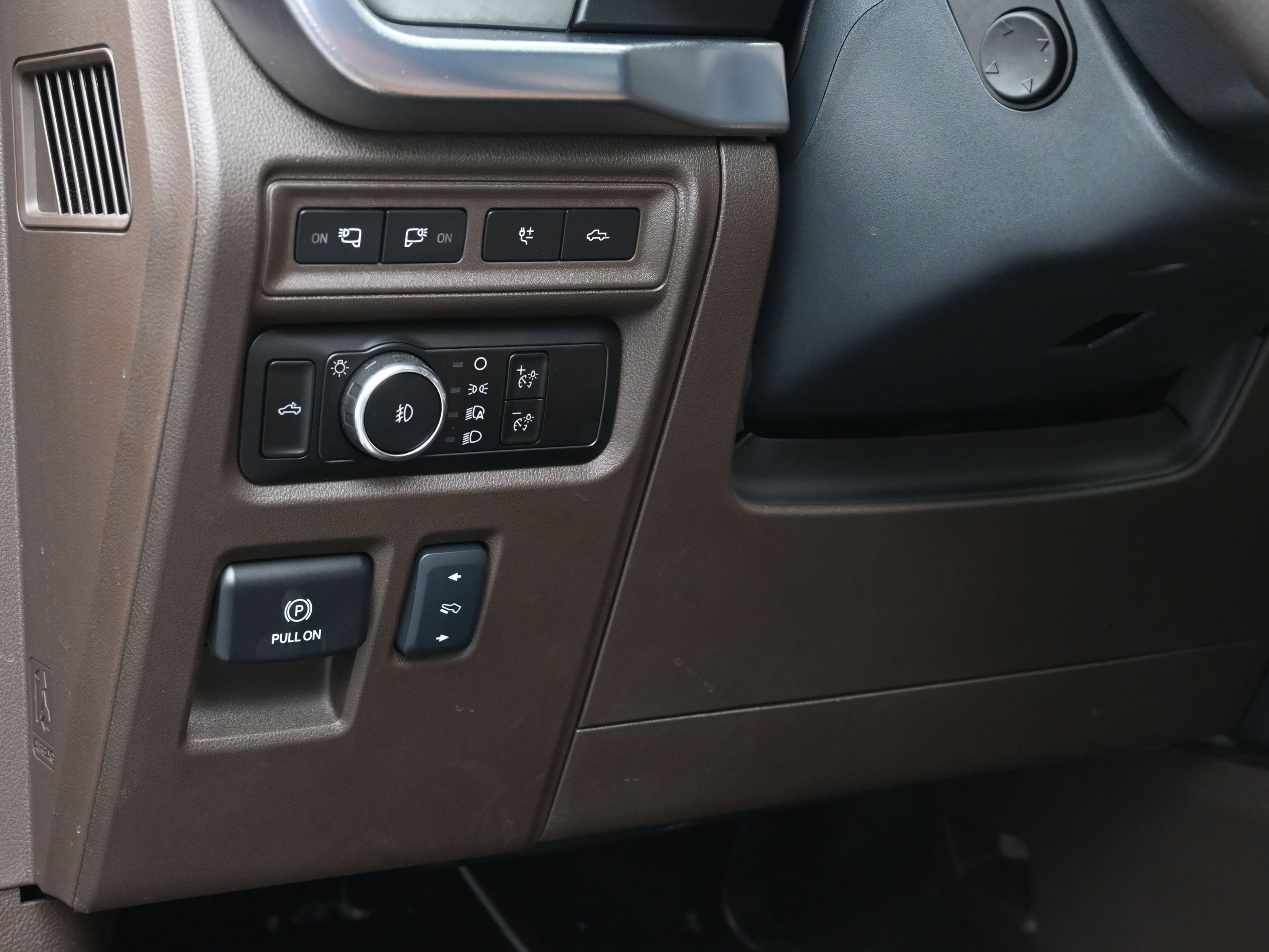 Used 2024 Ford F150 King Ranch w/ FX4 Off-Road Package AWD/4WD image 23