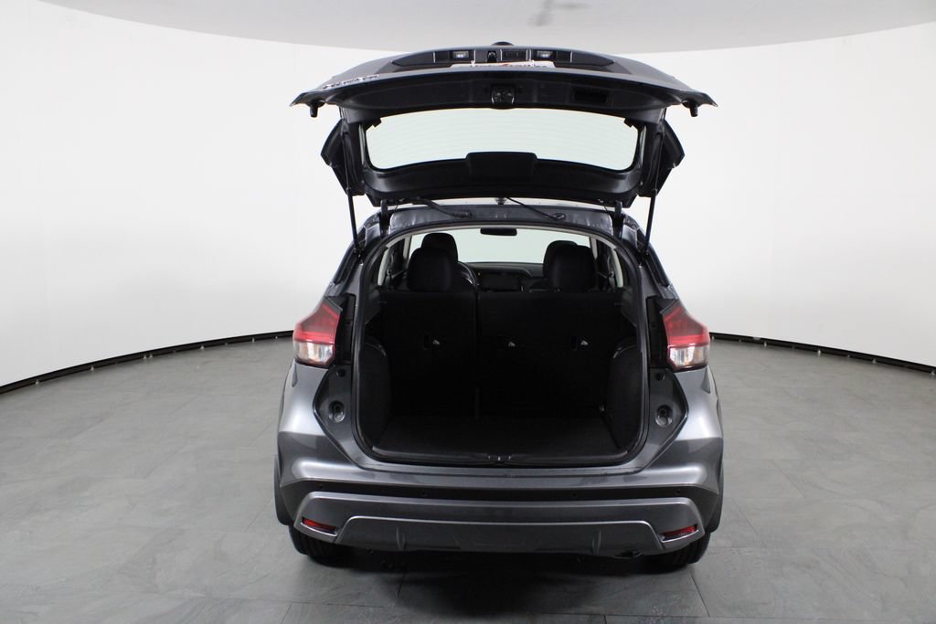 Certified 2025 Nissan Kicks Play S FWD image 17