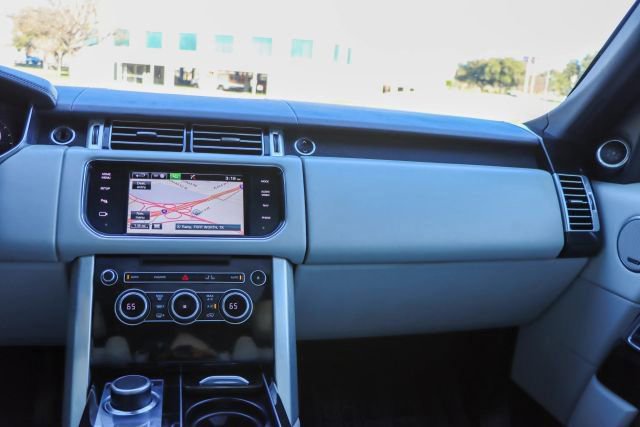Used 2015 Land Rover Range Rover HSE image 40