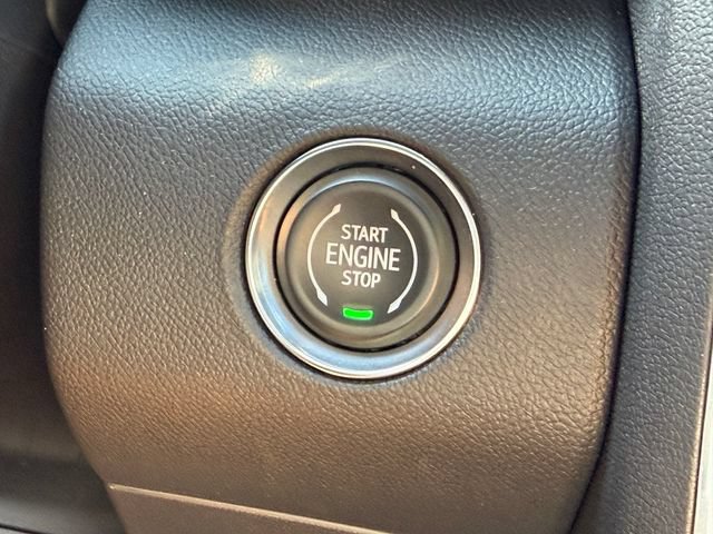 New 2026 GMC Acadia Denali w/ Super Cruise Package FWD image 27