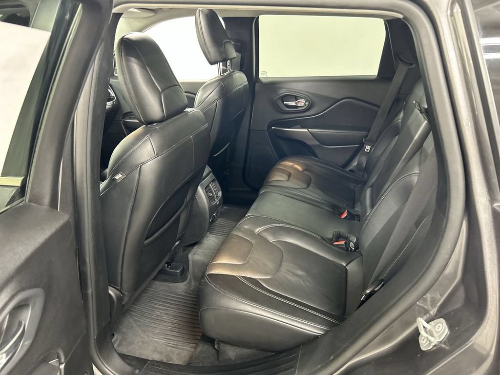 Used 2021 Jeep Cherokee Limited AWD/4WD image 20