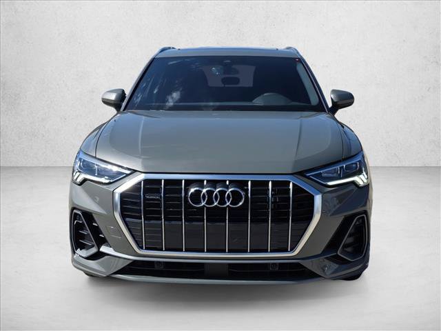 Used 2025 Audi Q3 2.0T Premium w/ Convenience Package AWD/4WD image 2