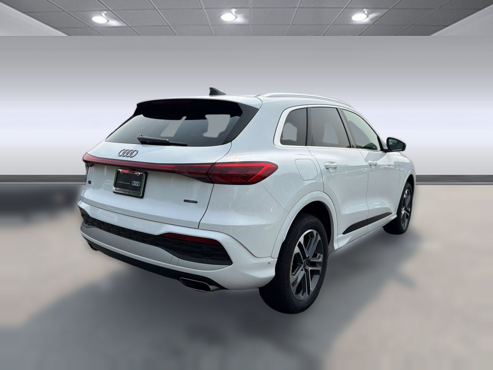 Certified 2025 Audi Q5 Premium w/ Convenience Package AWD/4WD image 9