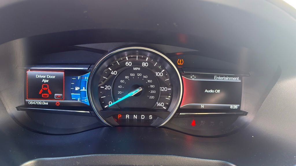 Used 2016 Ford Explorer XLT w/ Equipment Group 202A AWD/4WD image 13
