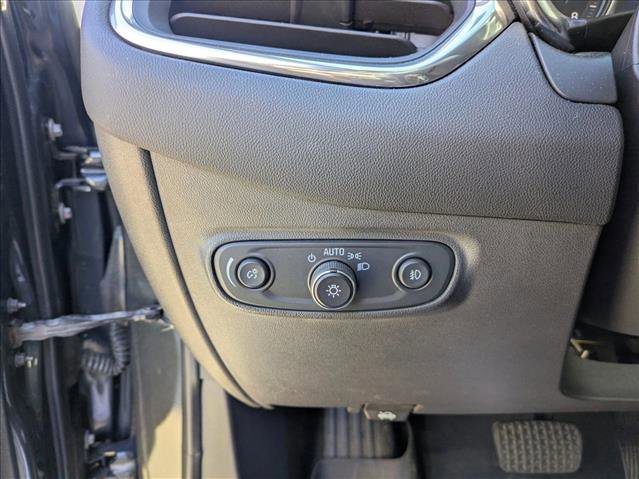 Used 2020 Chevrolet Equinox Premier image 10