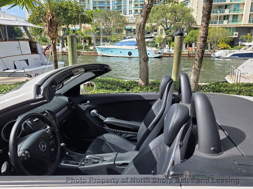 Used 2005 Mercedes-Benz SLK 350 Movie Star image 36
