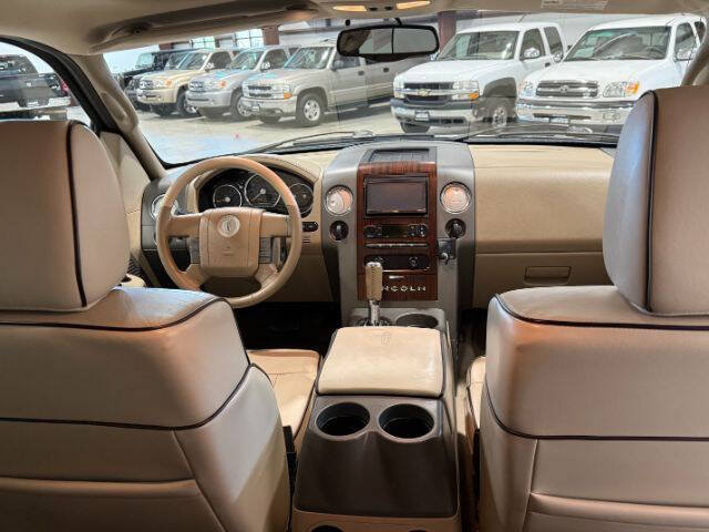 Used 2006 Lincoln Mark LT 4x4 image 18