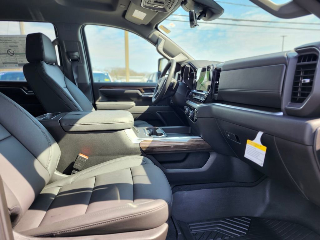 New 2026 Chevrolet Silverado 2500 LT w/ Trail Boss Package image 9