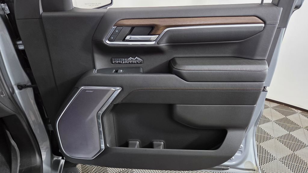 Used 2023 Chevrolet Silverado 1500 High Country w/ High Country Premium Package image 33
