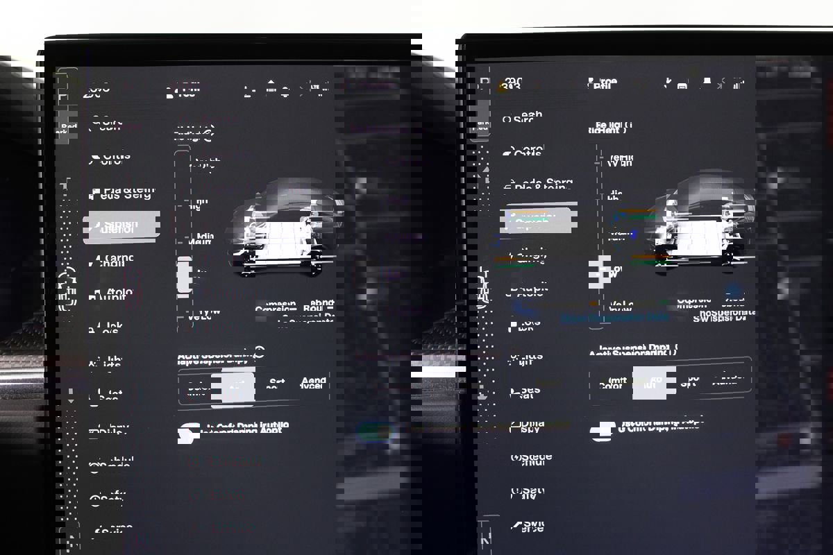 Used 2022 Tesla Model X Plaid image 19