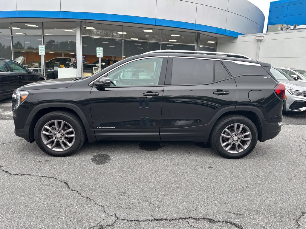 Used 2023 GMC Terrain SLT AWD/4WD image 8