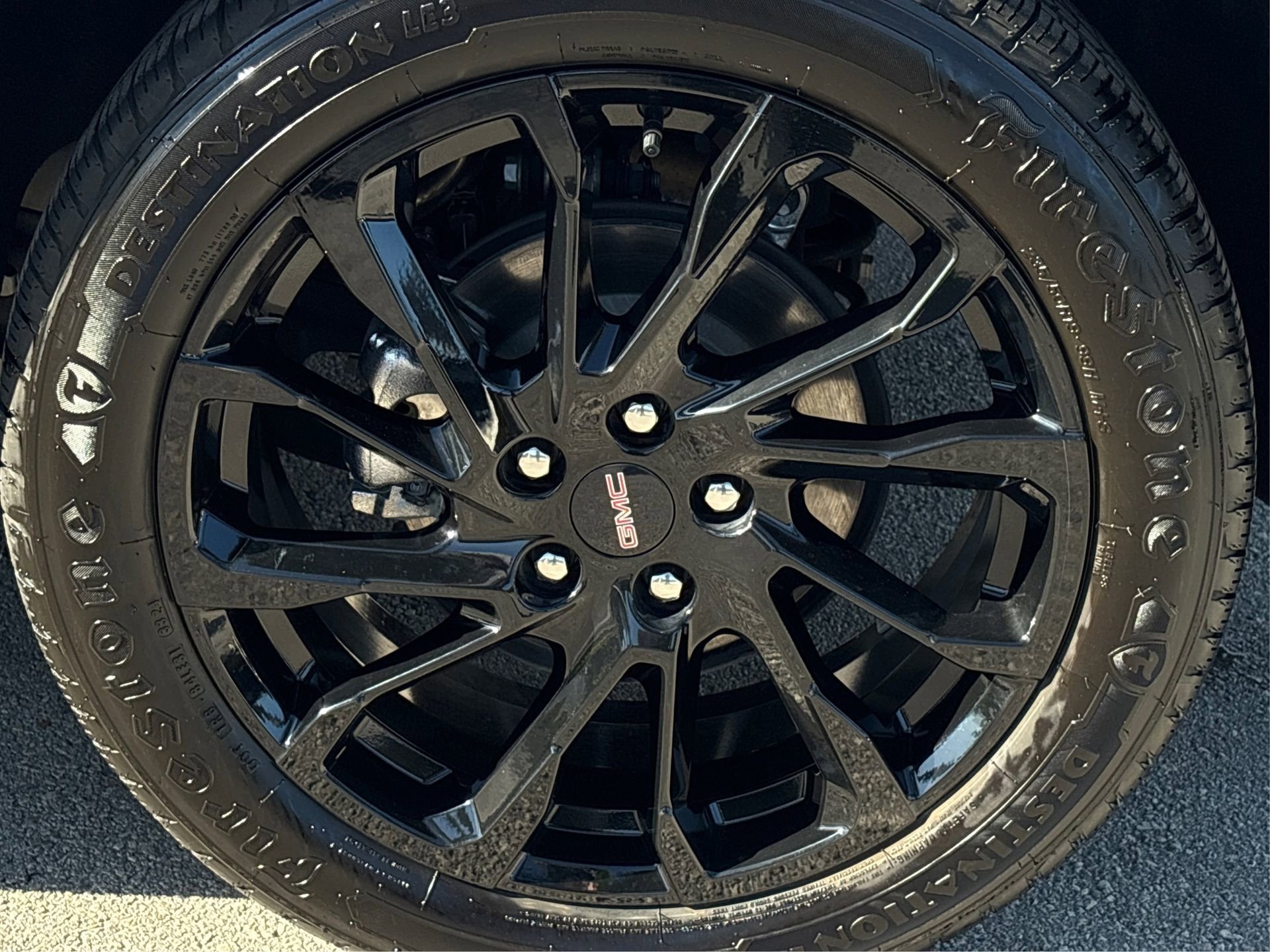 Used 2023 GMC Terrain SLT w/ Elevation Edition image 13