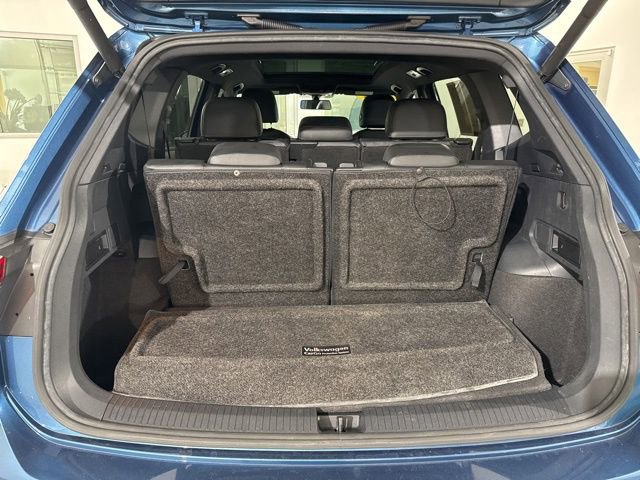 Used 2018 Volkswagen Tiguan SEL FWD image 11