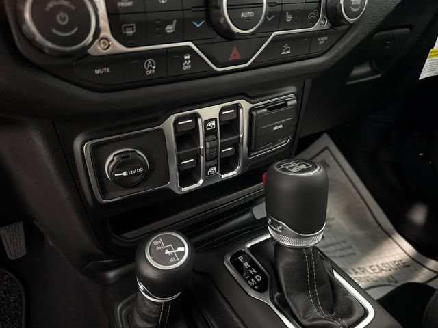 New 2026 Jeep Gladiator Sport AWD/4WD image 16
