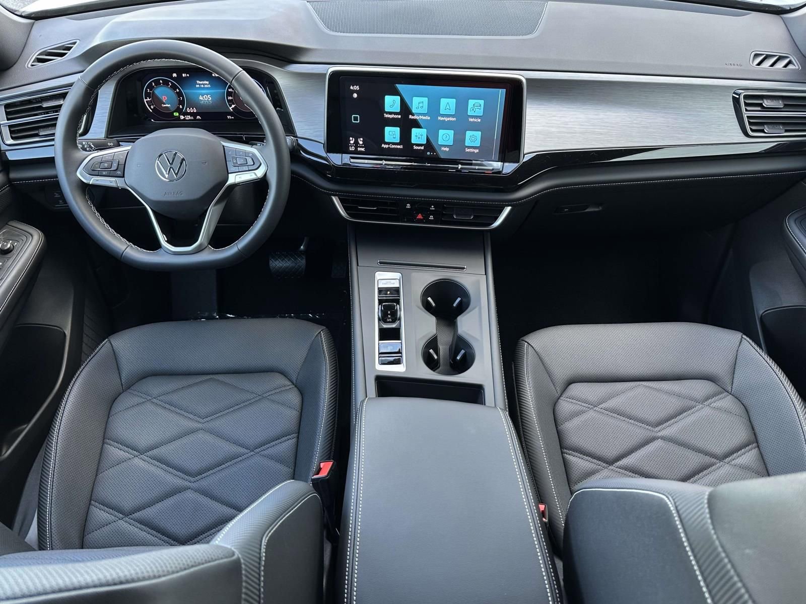 New 2026 Volkswagen Atlas Cross Sport SE image 11