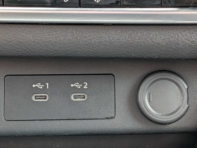 Used 2025 Nissan Rogue SV FWD image 20