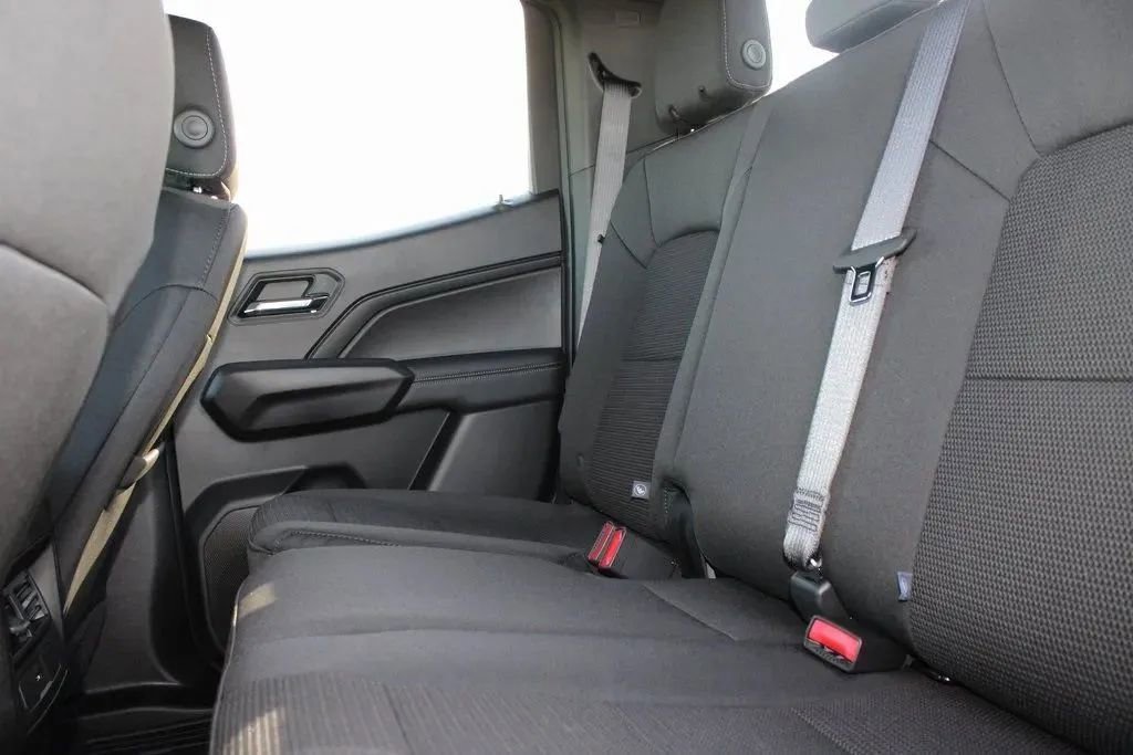 New 2026 GMC Canyon Elevation w/ LPO, Black Badging Package image 22