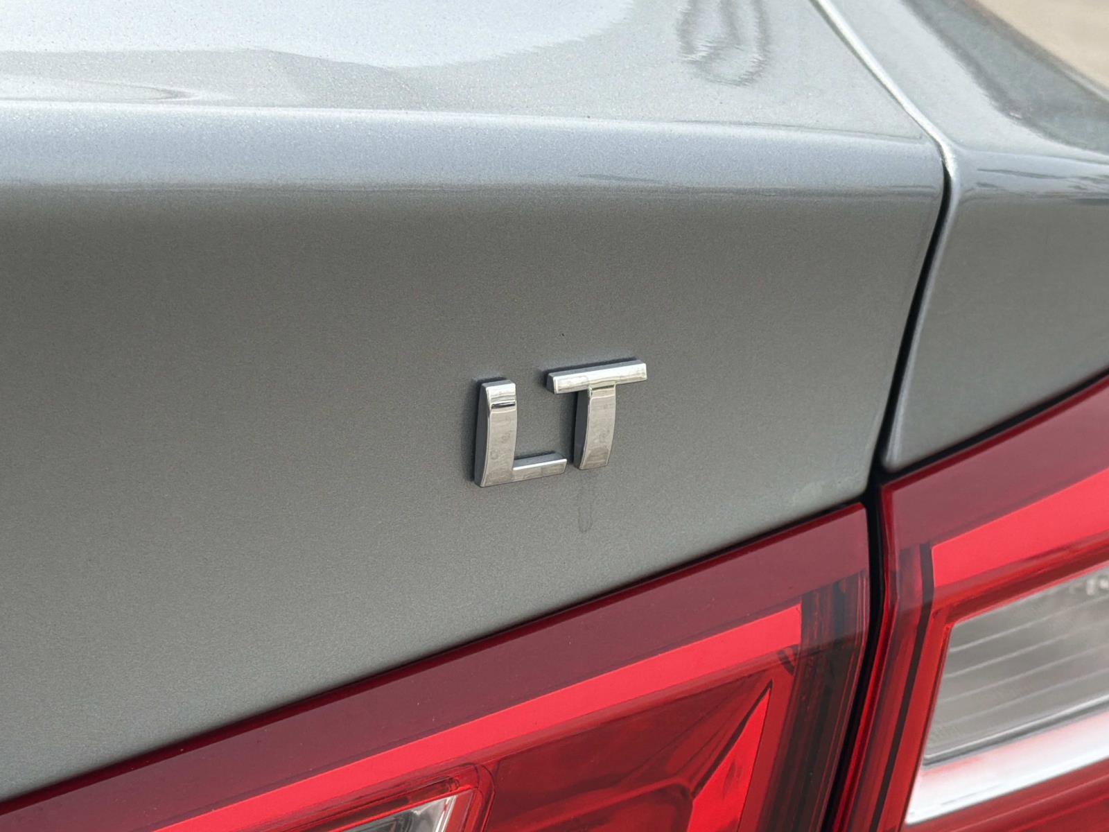 Used 2024 Chevrolet Malibu LT image 24