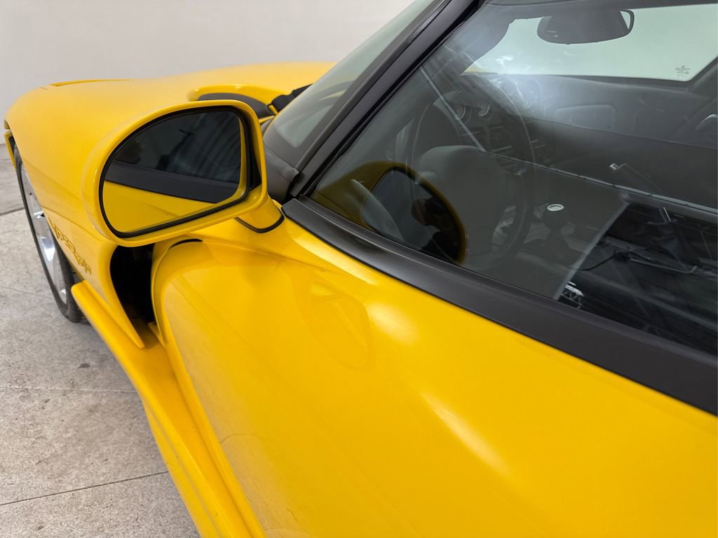 Used 2002 Dodge Viper RT/10 image 18