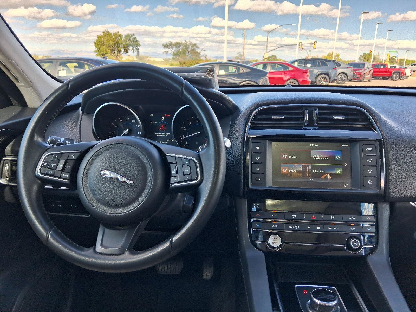 Used 2018 Jaguar F-PACE Premium AWD/4WD image 29