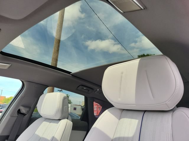 New 2027 Cadillac Optiq Premium Luxury w/ LPO, Floor Liner Package AWD/4WD image 25