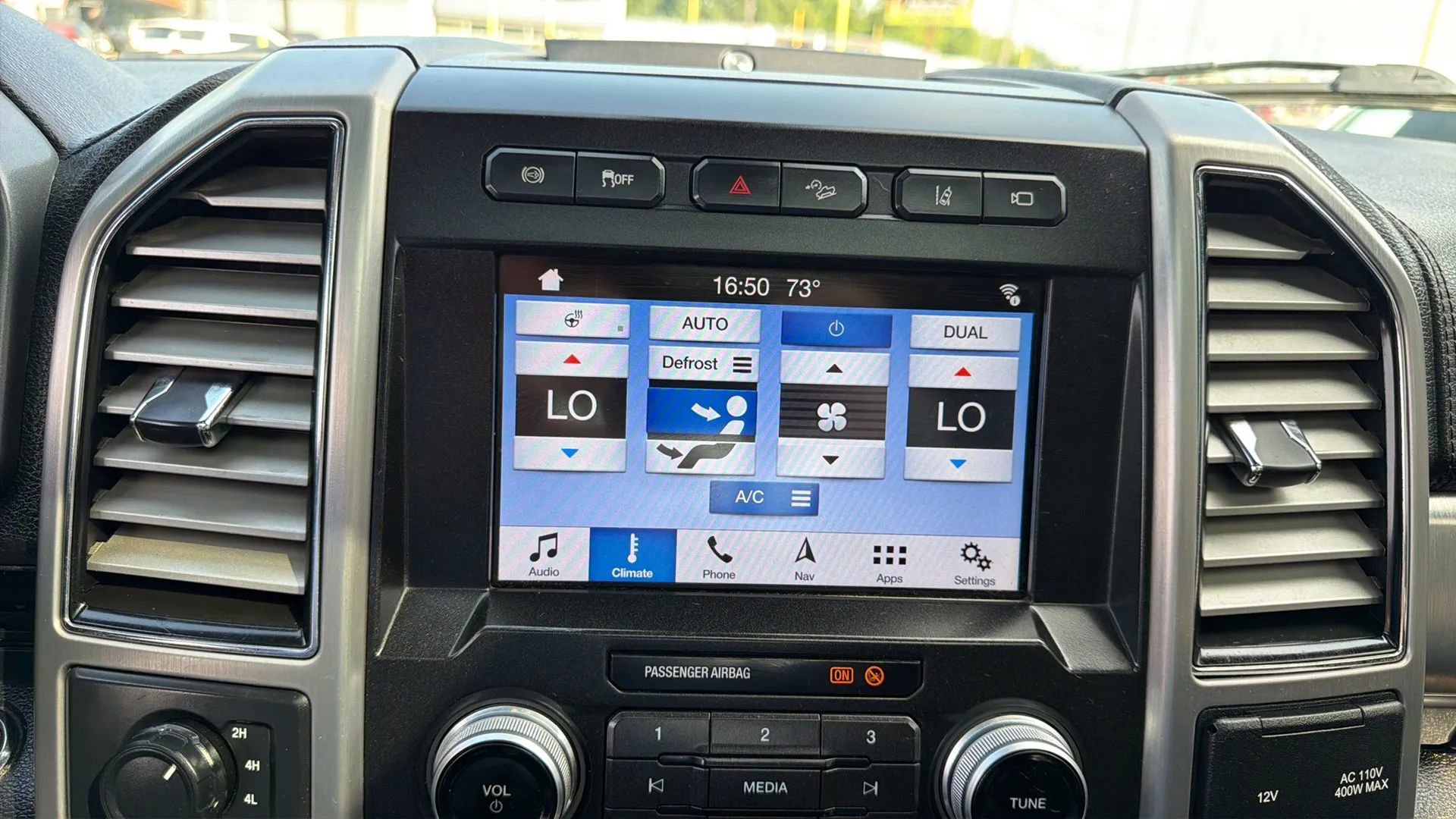 Used 2019 Ford F450 Platinum w/ Platinum Ultimate Package AWD/4WD image 27