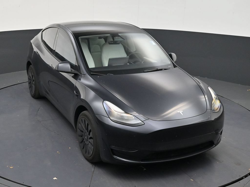 Used 2024 Tesla Model Y Long Range AWD/4WD image 17