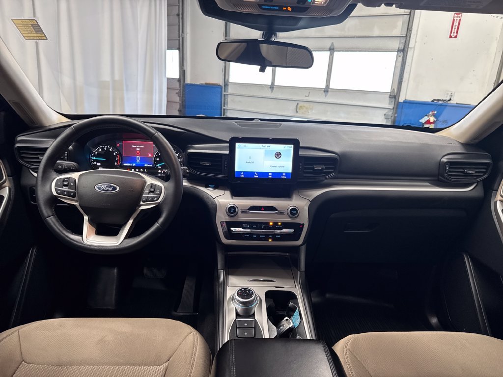 Certified 2023 Ford Explorer XLT AWD/4WD image 12
