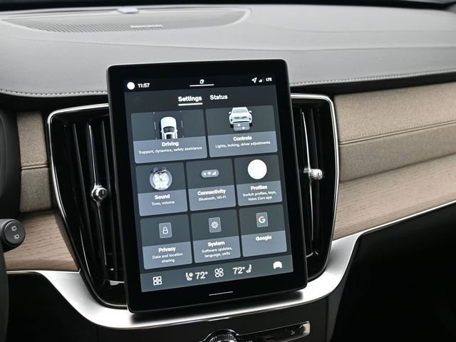 New 2026 Volvo XC90 B6 Plus w/ Protection Package Premier image 20