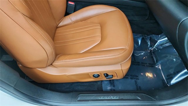Used 2020 Maserati Levante S image 24