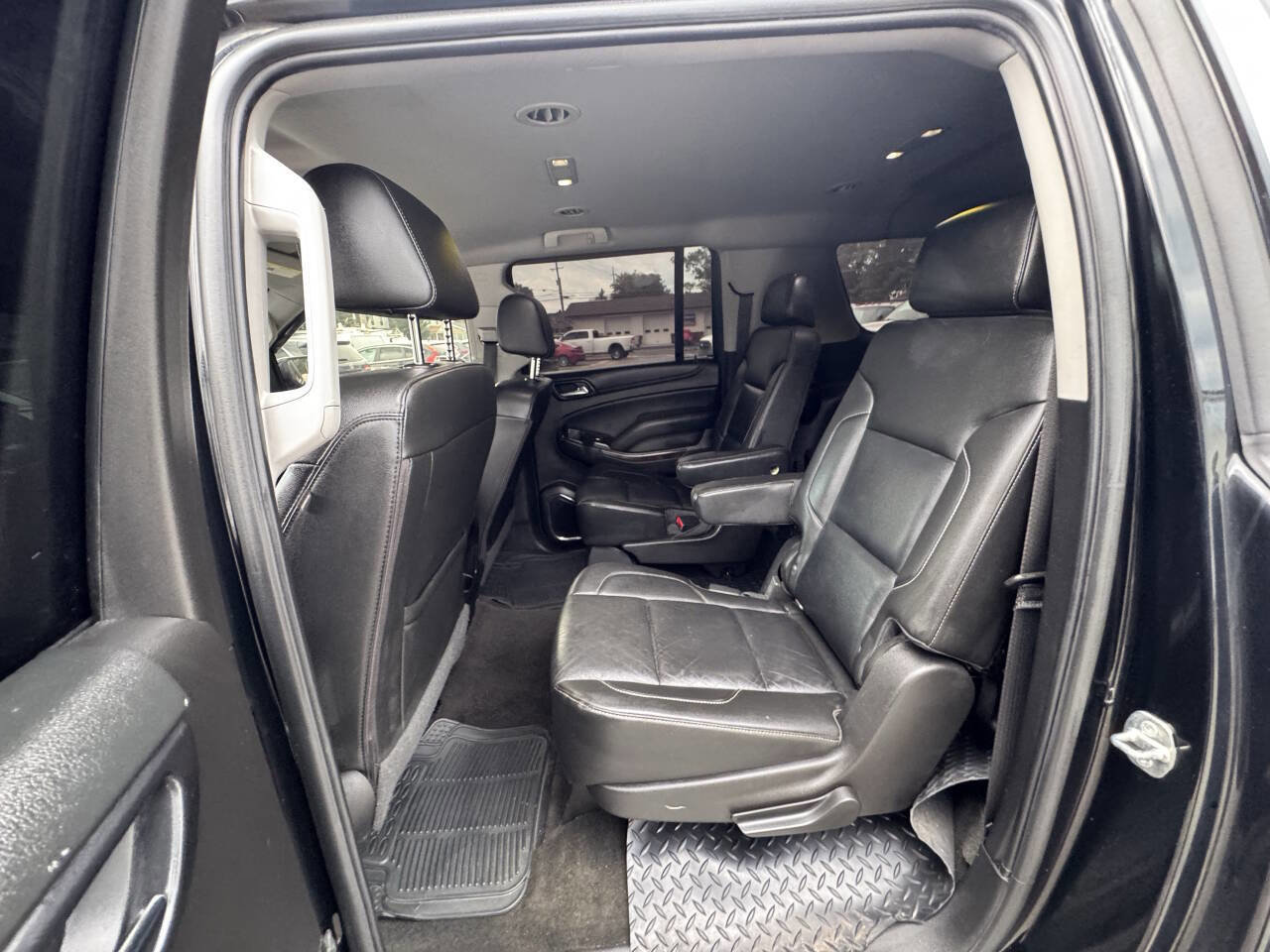 Used 2018 Chevrolet Suburban LT AWD/4WD image 34
