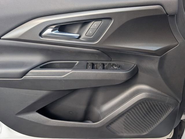 New 2026 Chevrolet Equinox EV LT image 11