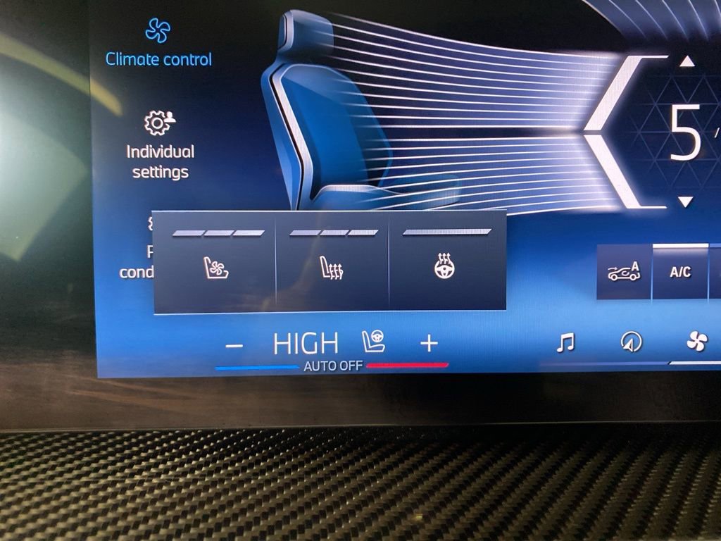 Certified 2025 BMW X7 M60i image 23