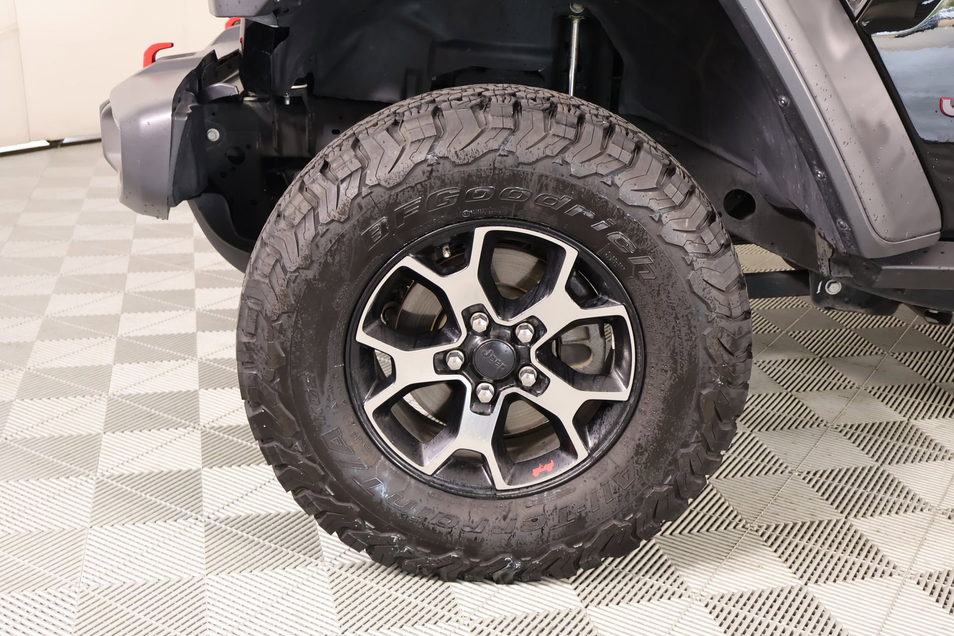 Used 2018 Jeep Wrangler Unlimited Rubicon image 16