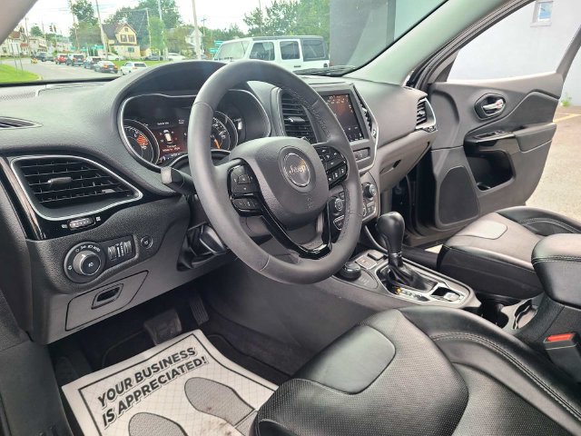 Used 2023 Jeep Cherokee Altitude Lux AWD/4WD image 12