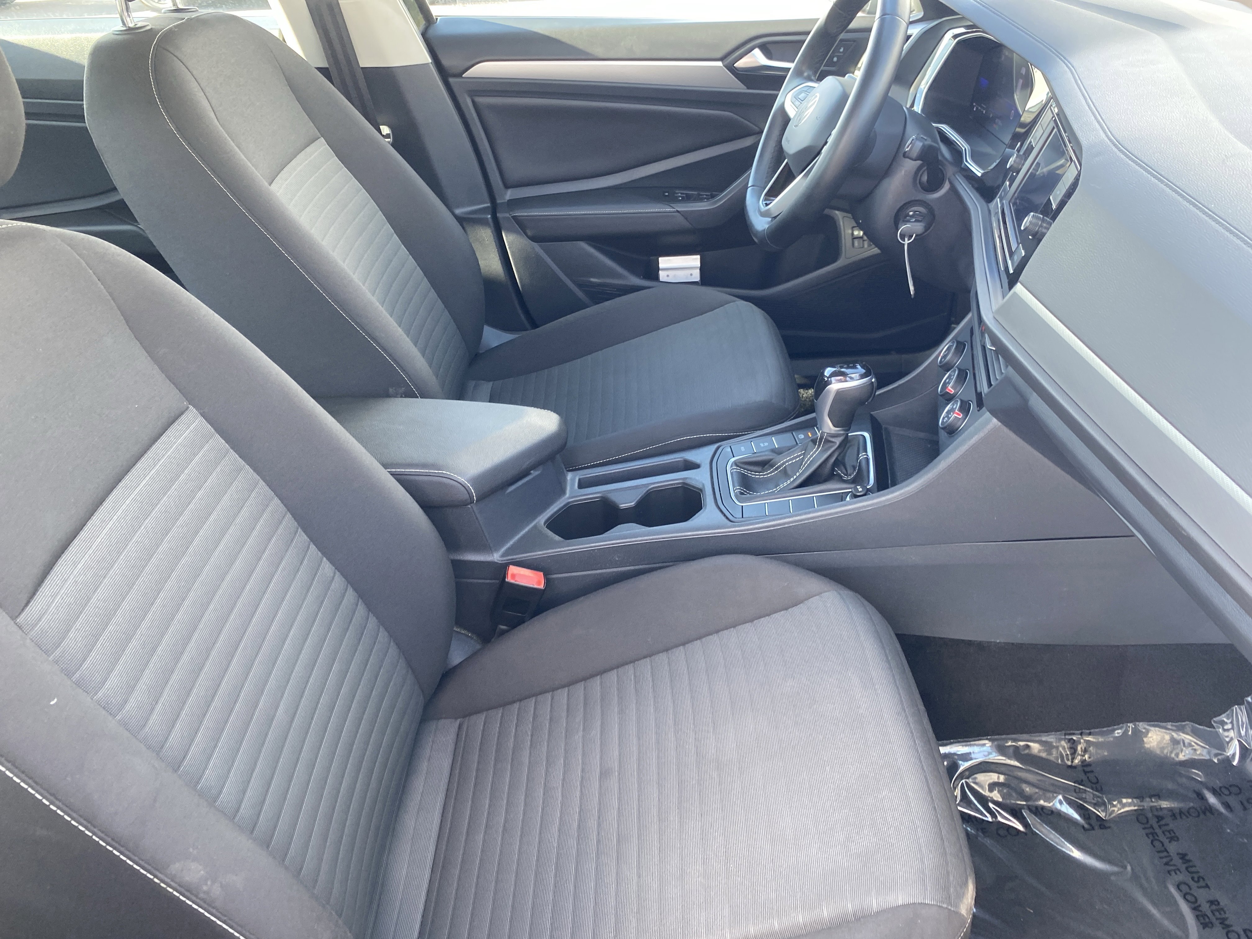 Used 2024 Volkswagen Jetta S image 9