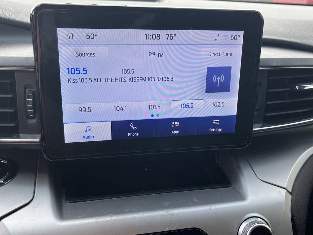 Used 2022 Ford Explorer XLT w/ Equipment Group 202A image 9