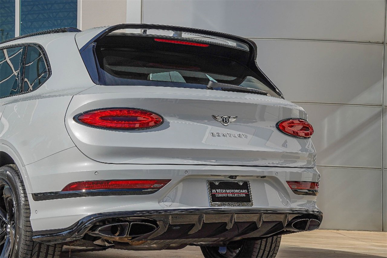 Used 2023 Bentley Bentayga image 15