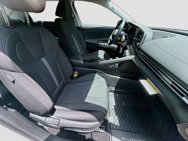 New 2026 Hyundai Elantra SE FWD image 27