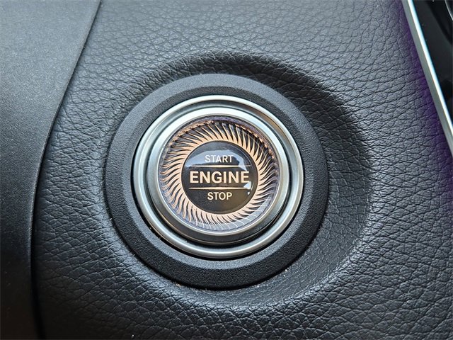 Certified 2021 Mercedes-Benz C 300 4MATIC Sedan image 11