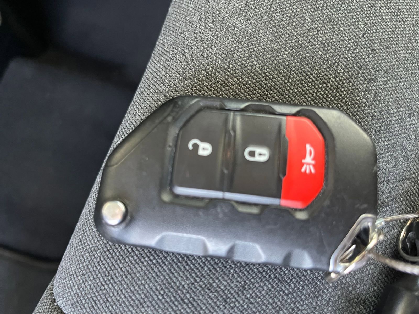 Used 2025 Jeep Wrangler Rubicon image 24