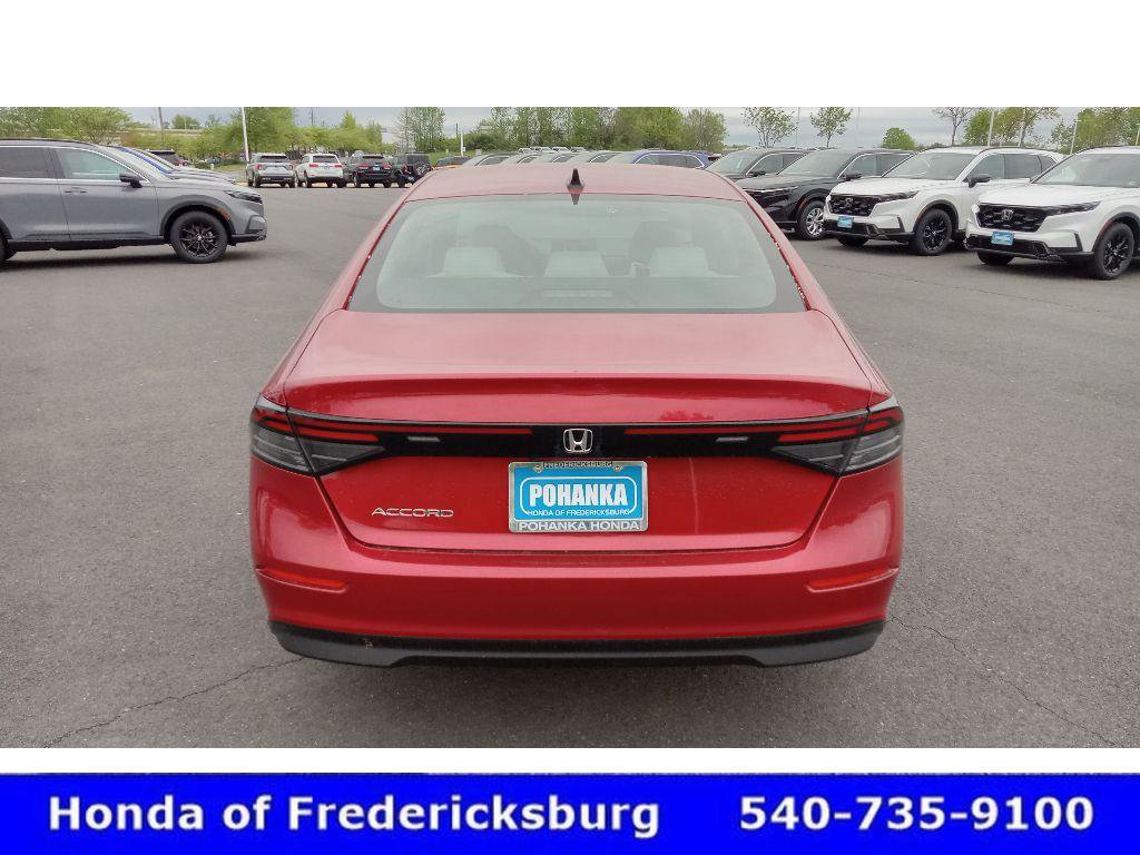 Used 2025 Honda Accord SE image 7