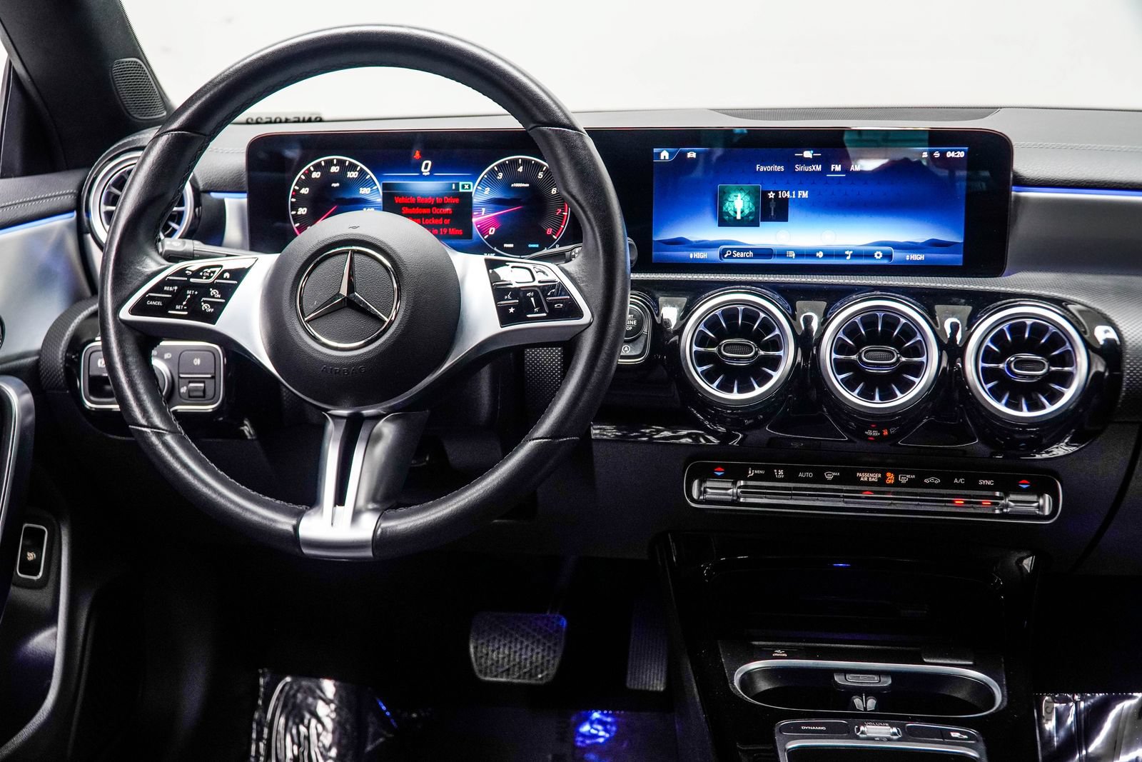 Used 2025 Mercedes-Benz CLA 250 image 16
