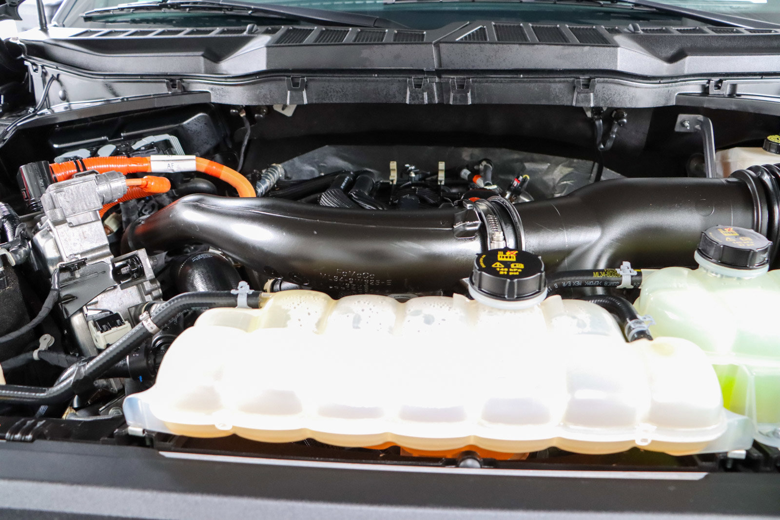 Used 2024 Ford F150 XLT w/ Equipment Group 302A MID image 31