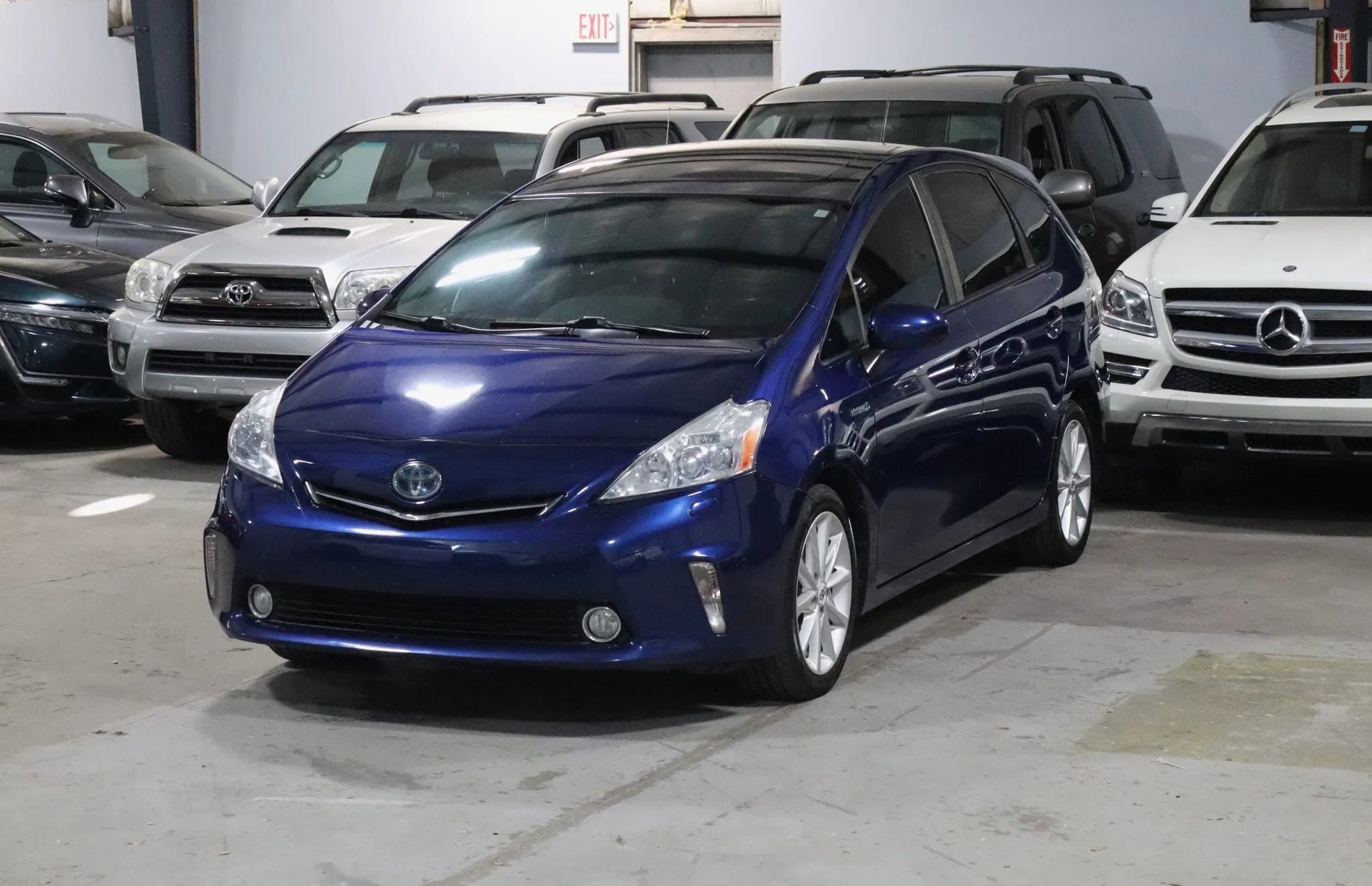 Used 2012 Toyota Prius V Five image 30