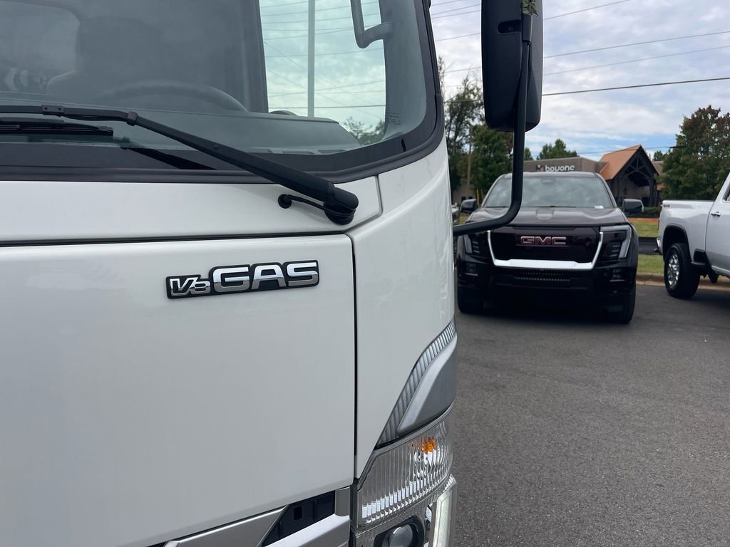 Used 2024 Chevrolet Low Cab Forward RWD image 22