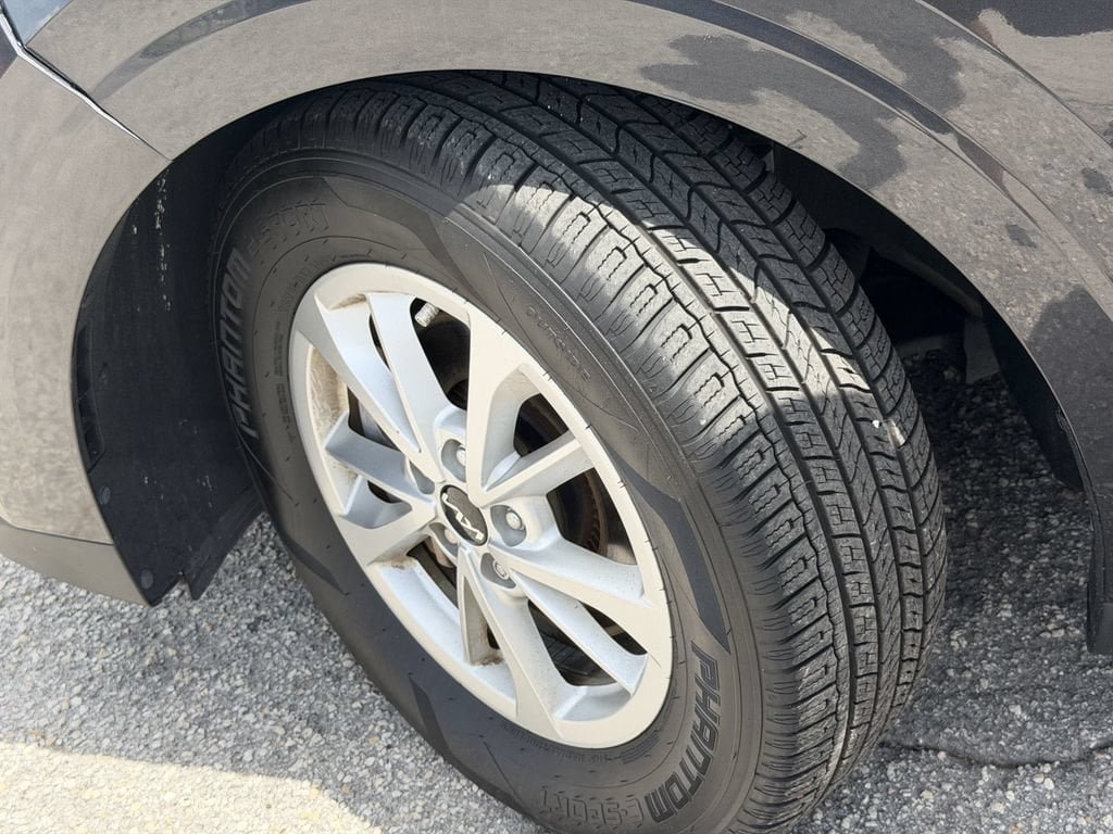 Certified 2024 Kia Carnival LX FWD image 37