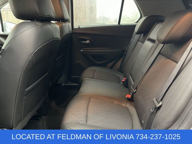 Certified 2022 Chevrolet Trax LT w/ LT Convenience Package image 22