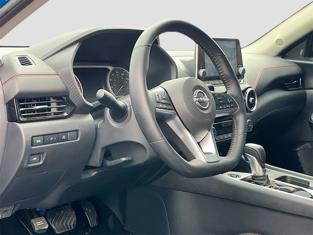 Used 2025 Nissan Sentra SR image 9